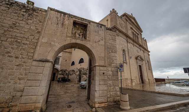 Crociati, pellegrini e dipinti miracolosi:  il complesso della Madonna dei Martiri di Molfetta